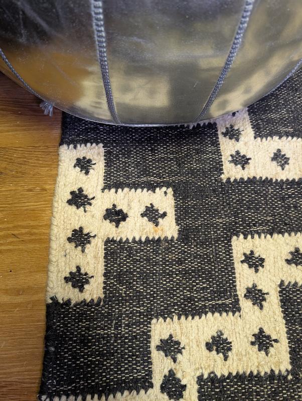 Customer photo for review titled "Not as advertised"