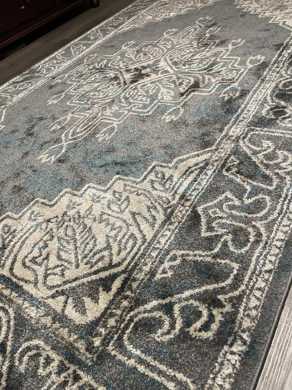 Customer photo for review titled "Delilah."