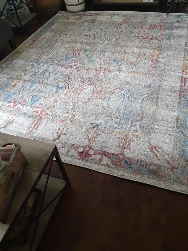 Customer photo for review titled "Nice colors & soft underfoot"