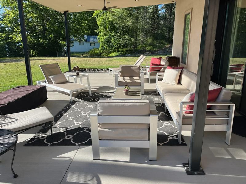 Customer photo for review titled "Love this rug!"