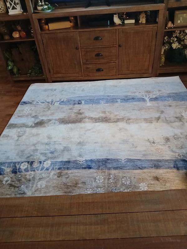 Customer photo for review titled "My new rug"