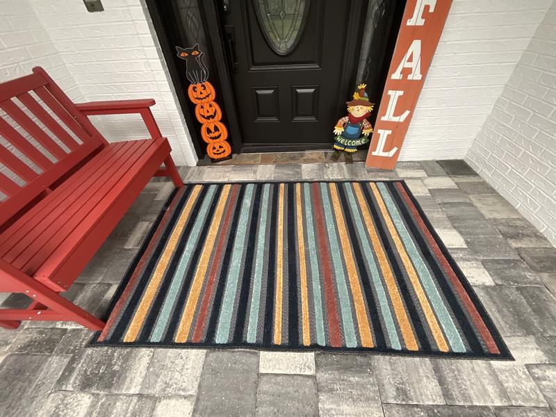 Customer photo for review titled "Love the colors!"