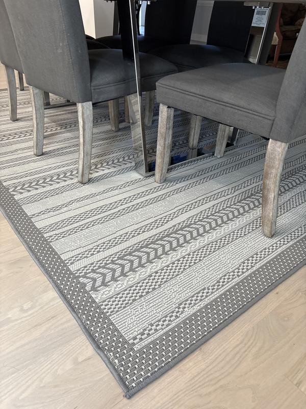 Customer photo for review titled "Onto rug #2."