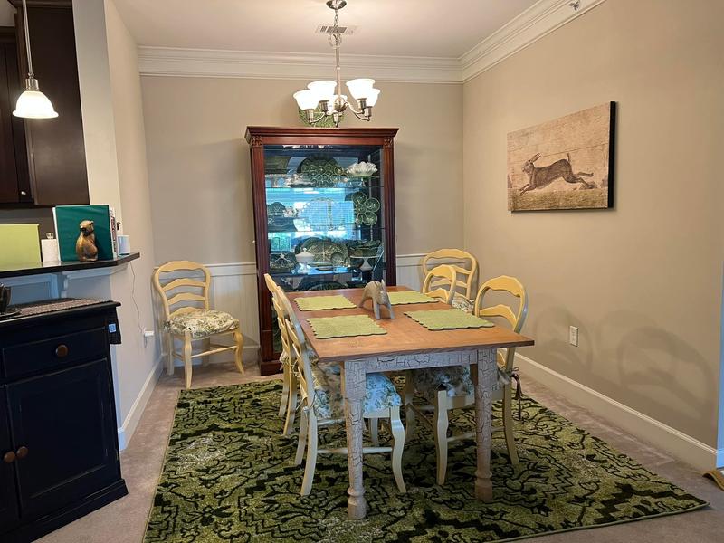 Customer photo for review titled "Bright green- but pretty"