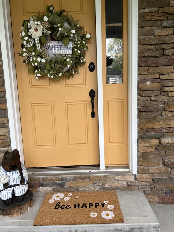 Customer photo for review titled "Cheerful welcome"