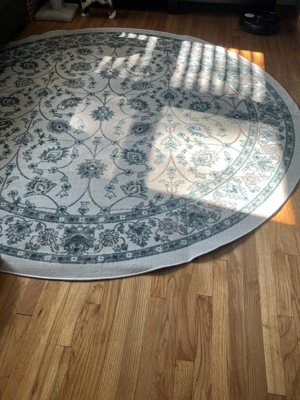 Customer photo for review titled "Very thin impossible to get to lay flat"