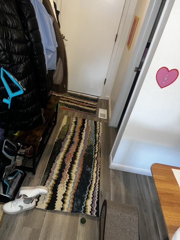 Customer photo for review titled "Nice runner wish it was a little thicker"