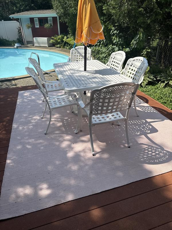 Customer photo for review titled "Great Rug Inside or Outside"