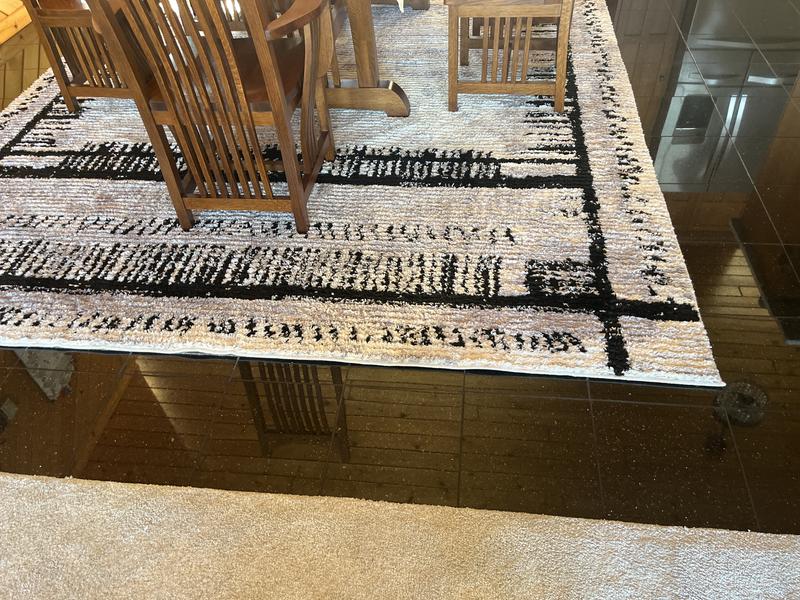 Customer photo for review titled "Looks very nice on my black floor."