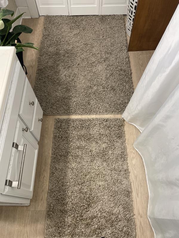 Customer photo for review titled "We have larger size tooand this complements well"