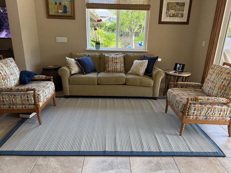 Customer photo for review titled "An Outside Rug Inside"