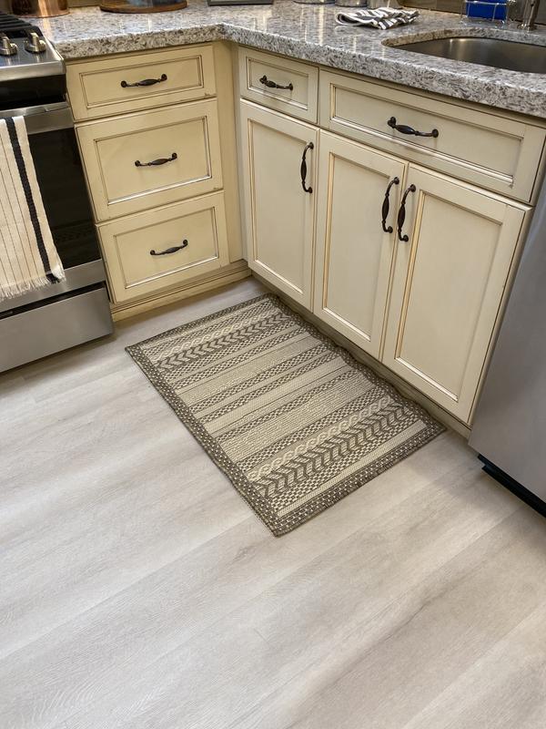 Customer photo for review titled "Buy This Rug!!!"