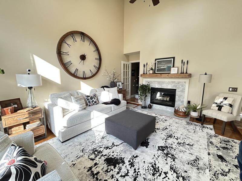 Customer photo for review titled "Beautiful and soft.  Great quality."