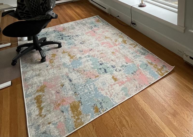 Customer photo for review titled "Calming colors and good value"