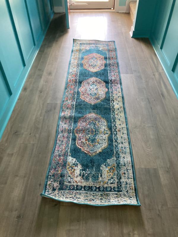 Customer photo for review titled "Wrong rug sent-"