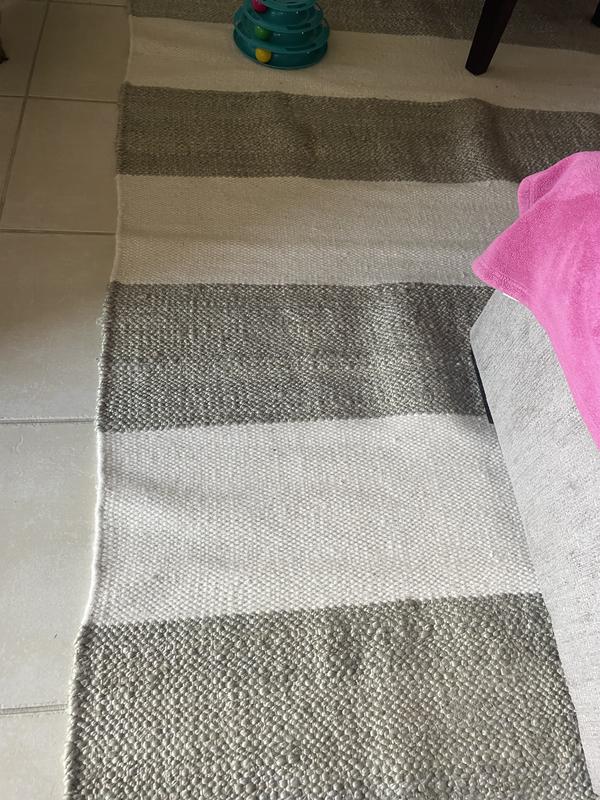 Customer photo for review titled "HORRIBLE"