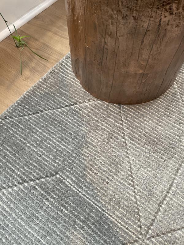 Customer photo for review titled "Beautiful color Ang love the pattern."