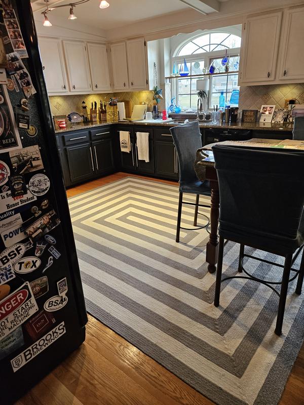 Customer photo for review titled "Beautiful and Washable Rug"