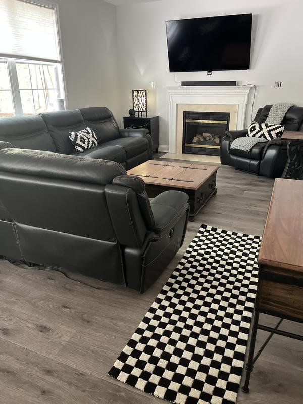 Customer photo for review titled "Quality and Stylish"