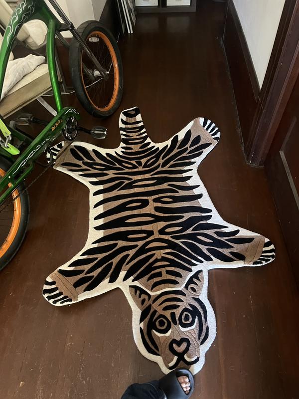 Customer photo for review titled "Super cute"