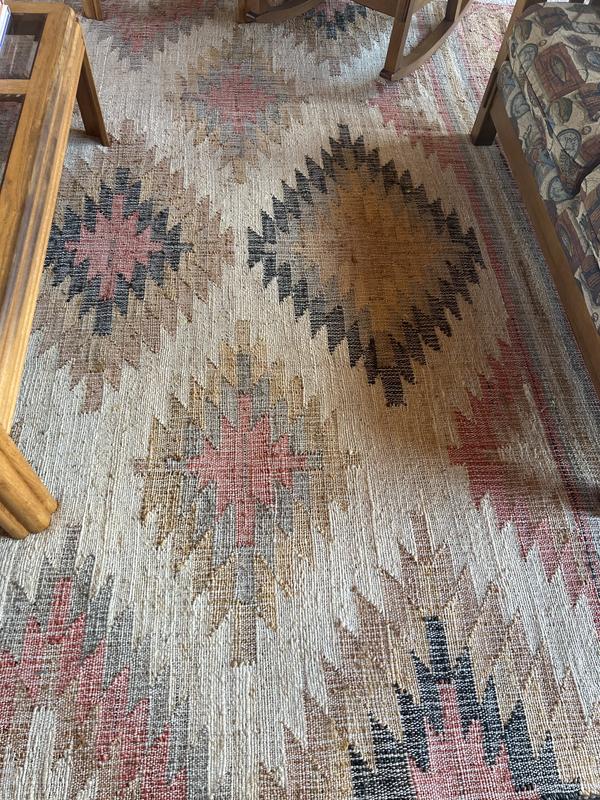 Customer photo for review titled "Beautiful colors and texture well-made"