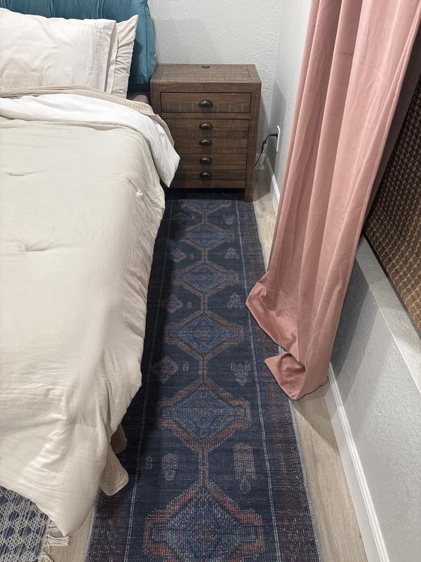 Customer photo for review titled "Moody easy to flatten"