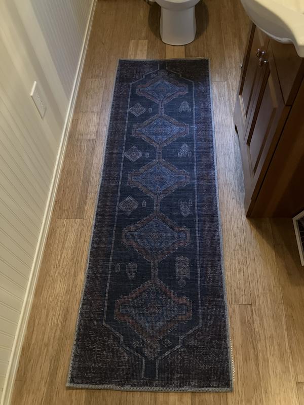 Customer photo for review titled "Beautiful rug"