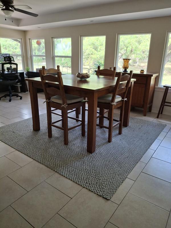 Customer photo for review titled "Nice Rug"