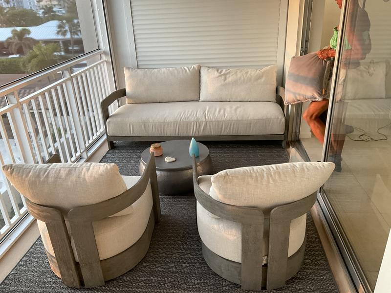 Customer photo for review titled "Spot on Color and Design"