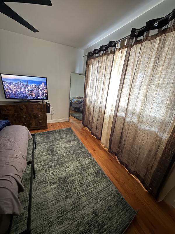 Customer photo for review titled "Glamorous in Green"