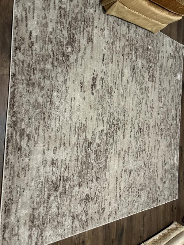 Customer photo for review titled "Nice style"