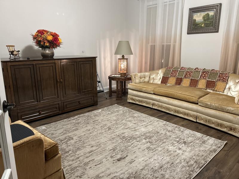 Customer photo for review titled "Nice style"