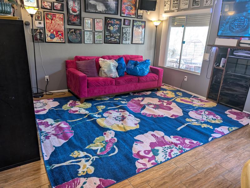 Customer photo for review titled "Vibrant colors"