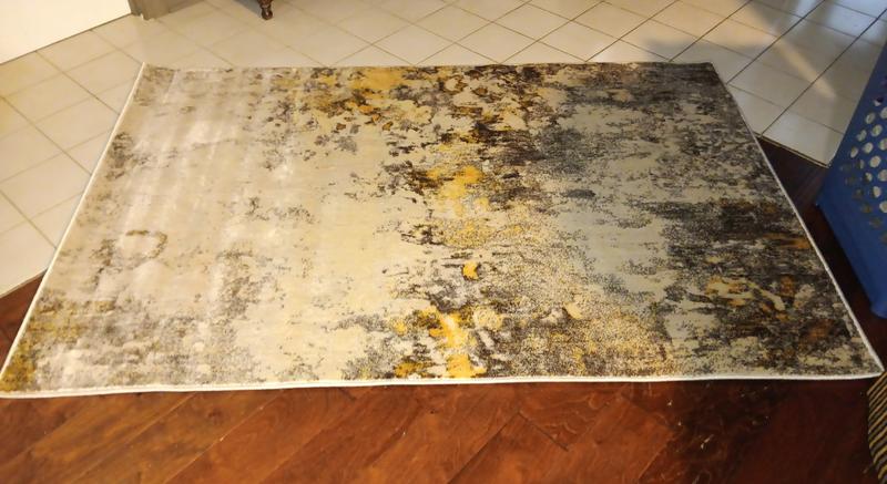 Customer photo for review titled "Beautiful rugs great sale prices"