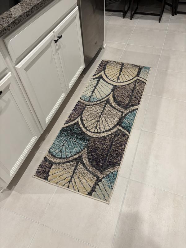 Customer photo for review titled "Runner for kitchen island"