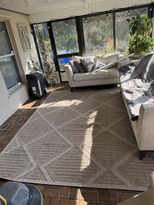 Customer photo for review titled "Nice rugs"