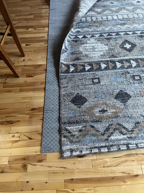 Customer photo for review titled "Great rugs reasonable prices."