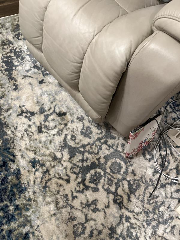 Customer photo for review titled "Never again will I buy another!"