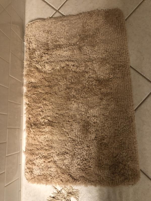 Customer photo for review titled "Great price on luxury bath matt.! Looks great!"