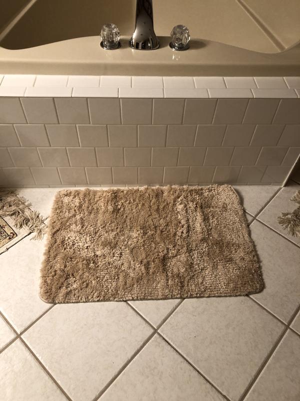 Customer photo for review titled "Great price on luxury bath matt.! Looks great!"