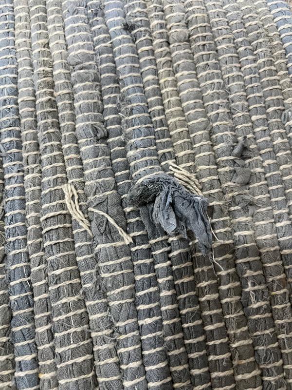 Customer photo for review titled "Do not recommend"