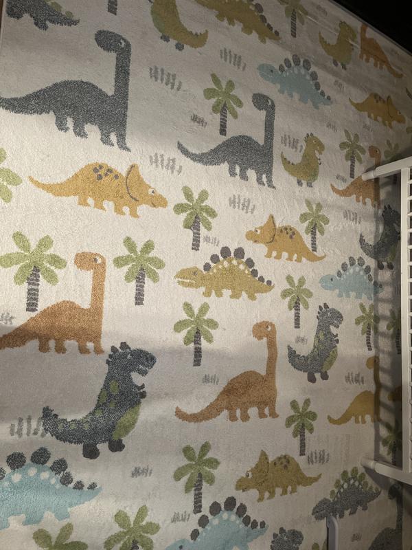 Customer photo for review titled "Great kid rug!"