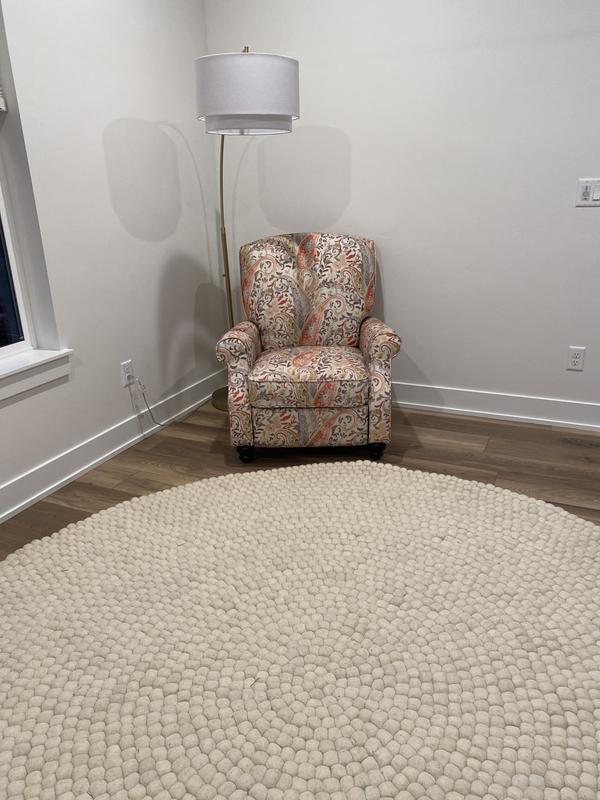 Customer photo for review titled "Beautiful rug!"
