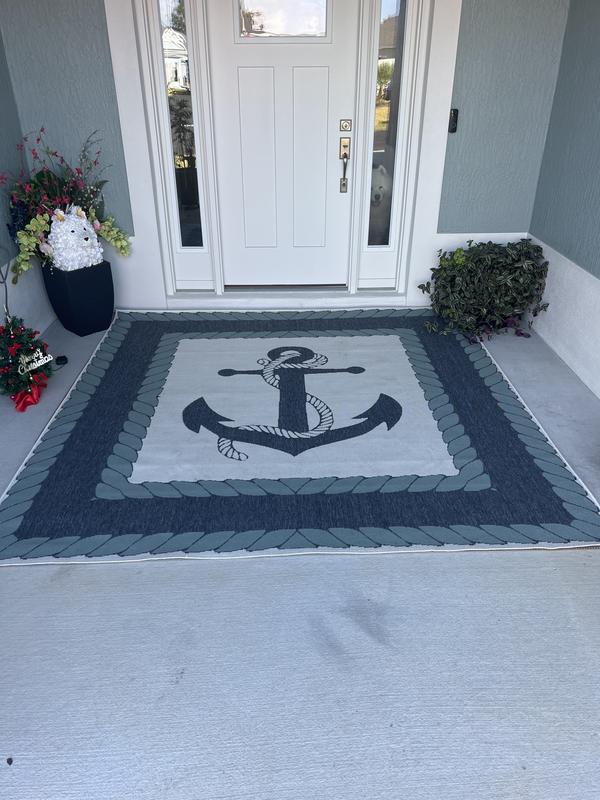 Customer photo for review titled "Nice quality rug for the price"