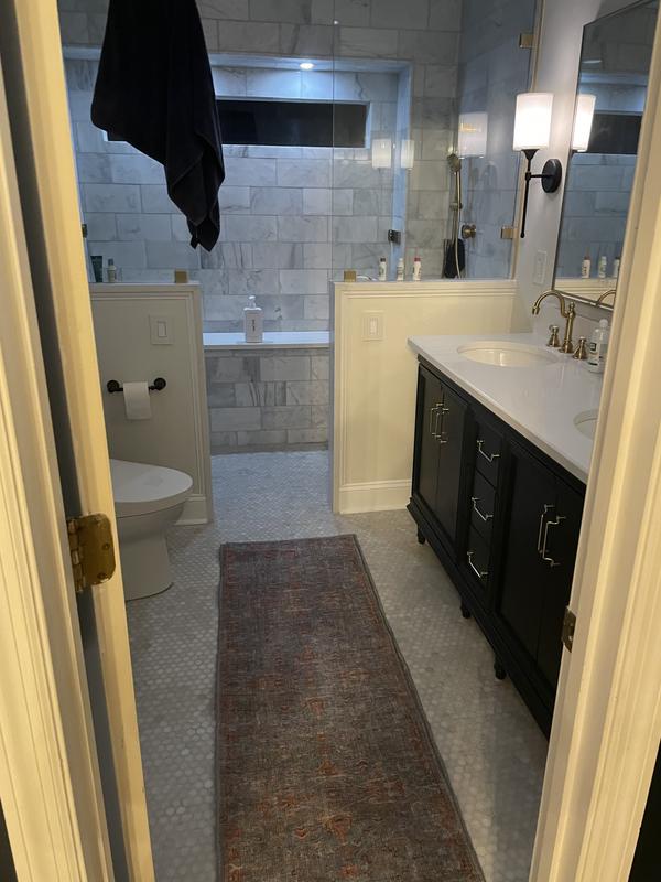 Customer photo for review titled "Colors appear different from online"