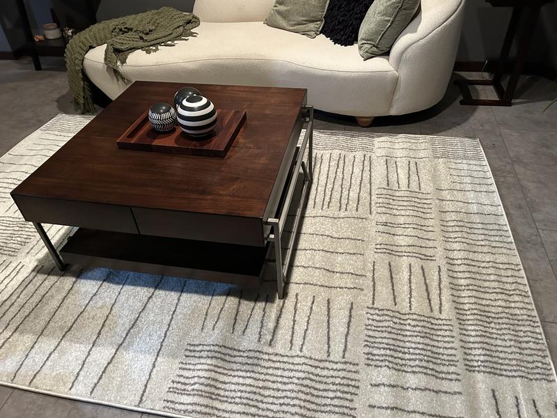 Customer photo for review titled "Bringing everything together with clean lines"