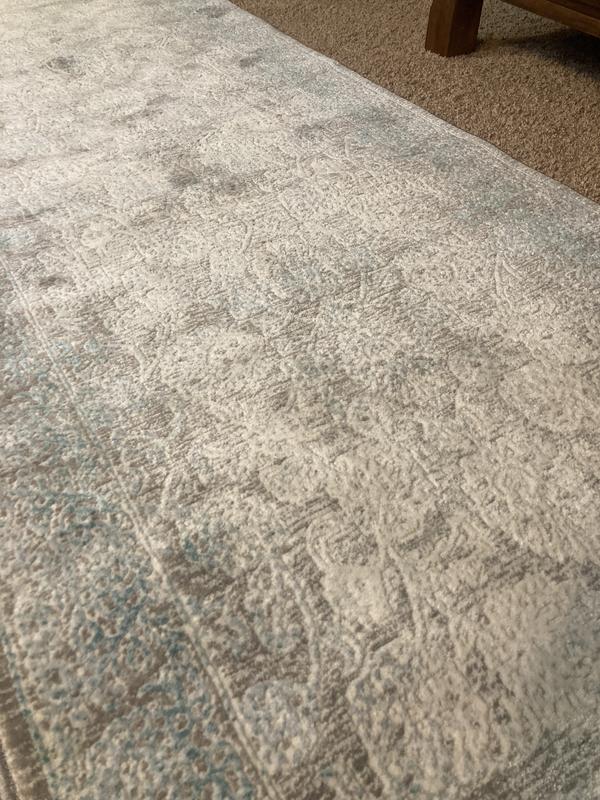 Customer photo for review titled "The Rug"