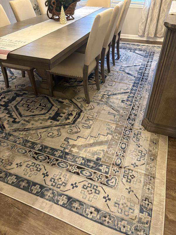 Customer photo for review titled "Do NOT buy unless you like wrinkles"