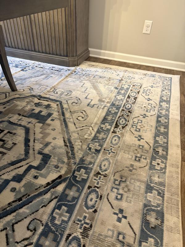 Customer photo for review titled "Do NOT buy unless you like wrinkles"