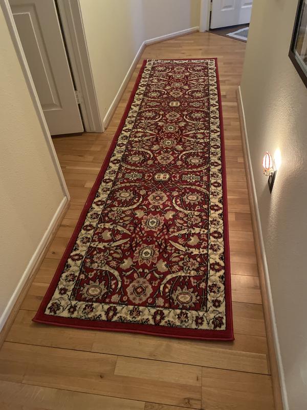 Customer photo for review titled "Beautiful runner"